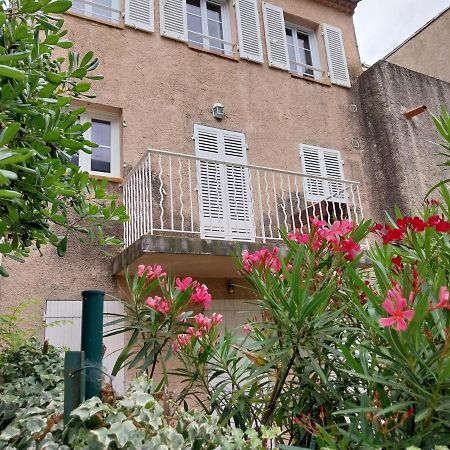 Appartement Port De Hyères Buitenkant foto