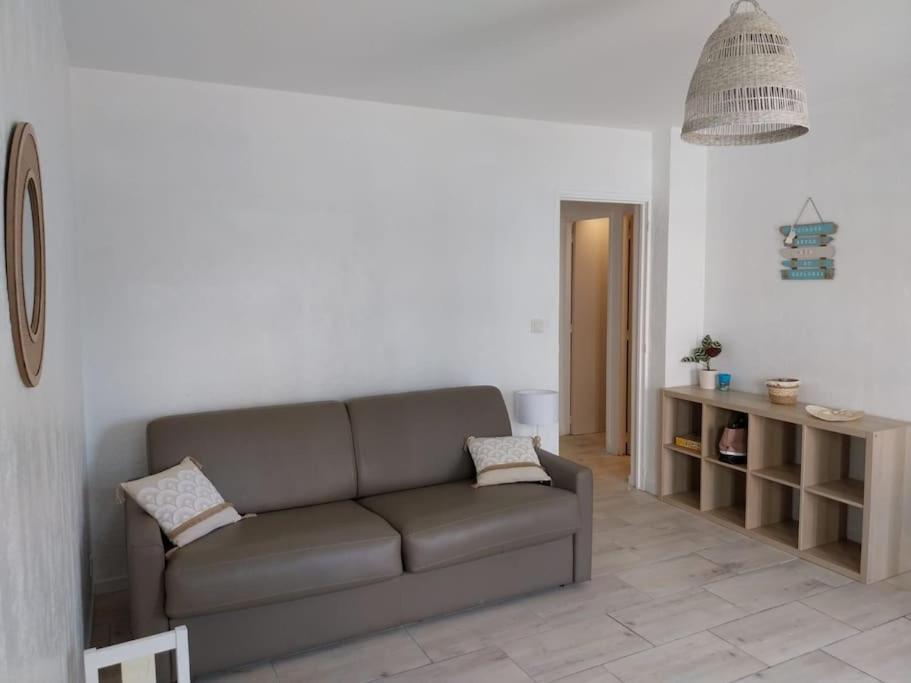 Appartement Port De Hyères Buitenkant foto